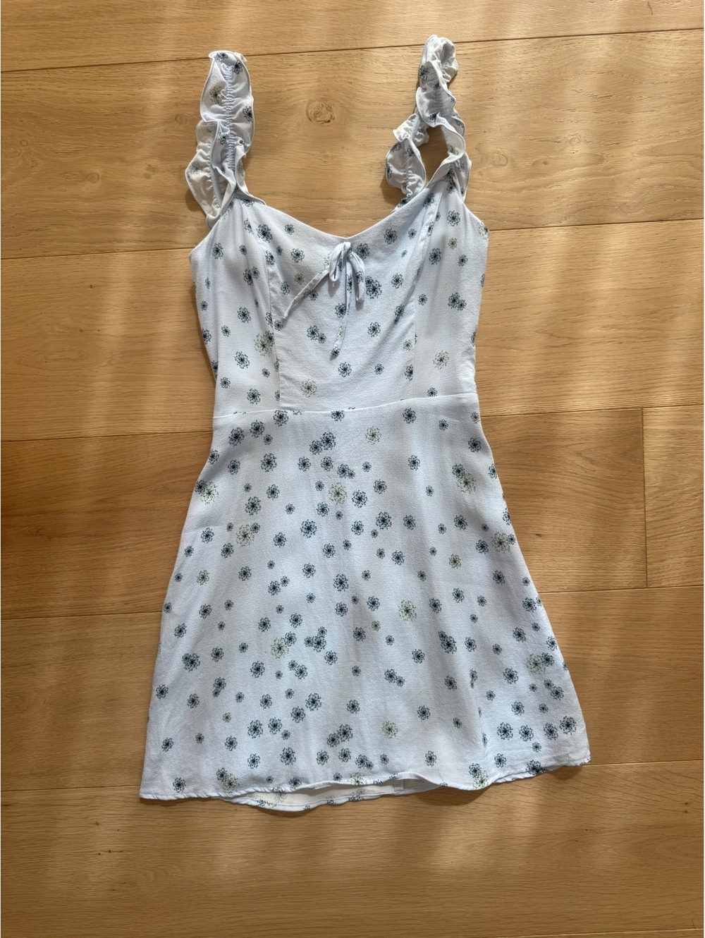 Aritzia Sunday Best Flirt Ruffle Dress Blue Floral Mini Dress Size 00